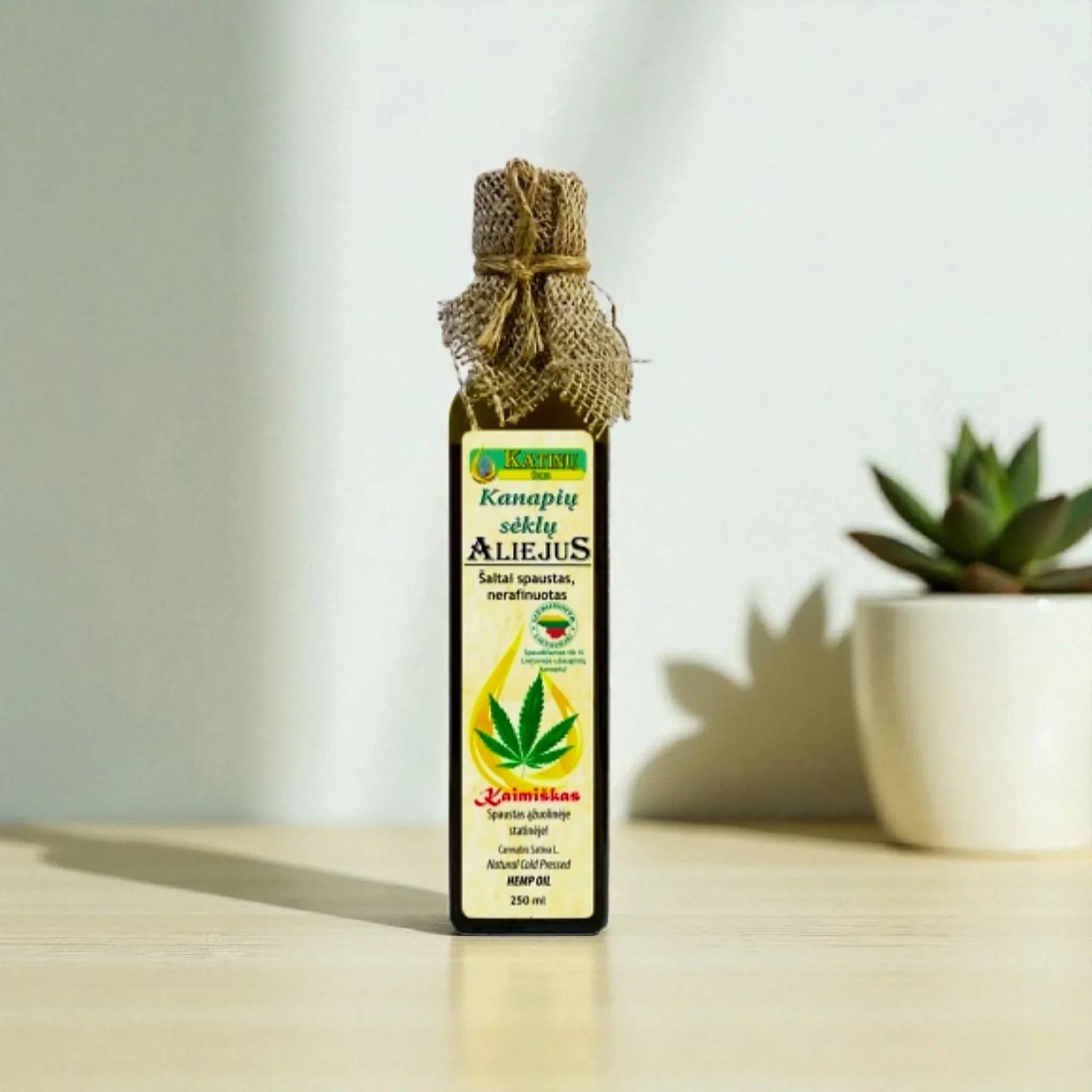 2025/02/1000046068.jpg Šalto spaudimo Kanapių aliejus 250ml🌿 - Image 1